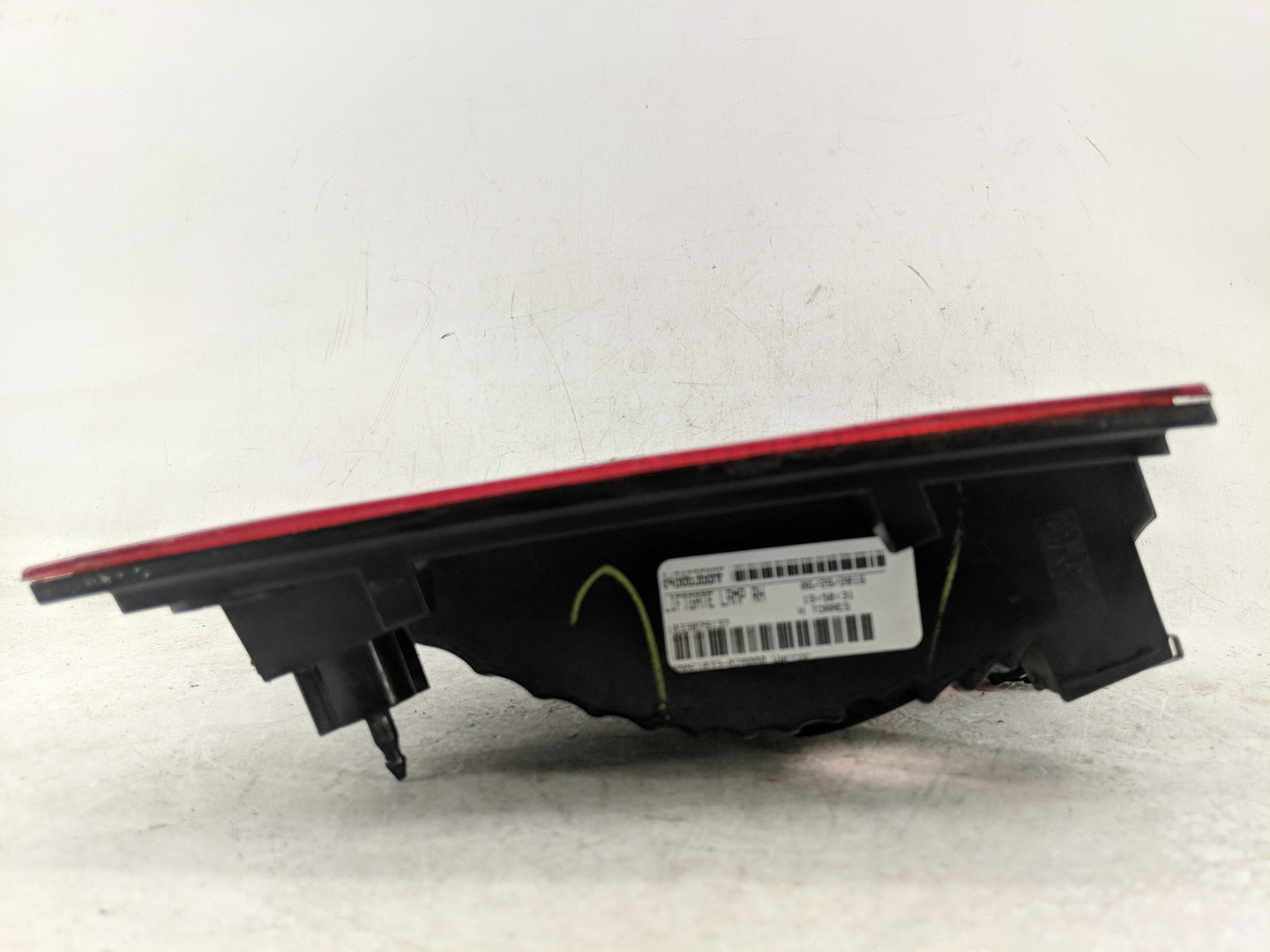 2016 Dodge Journey Tail Light Assembly Passenger Right OEM P/N:04806368AF Fits OEM Used Auto Parts - Oemusedautoparts1.com