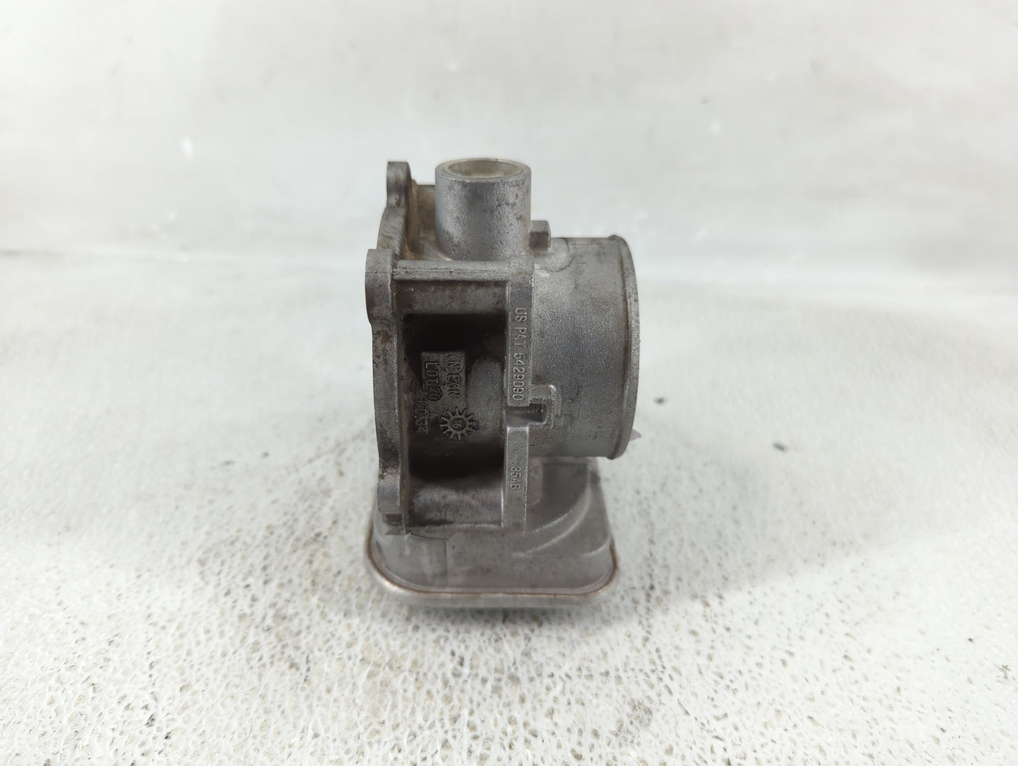 2009-2018 Dodge Journey Throttle Body Fits Fits 2007 2008 2009 2010 2011 2012 2013 2014 2015 2016 2017 2018 OEM Used Auto Pa