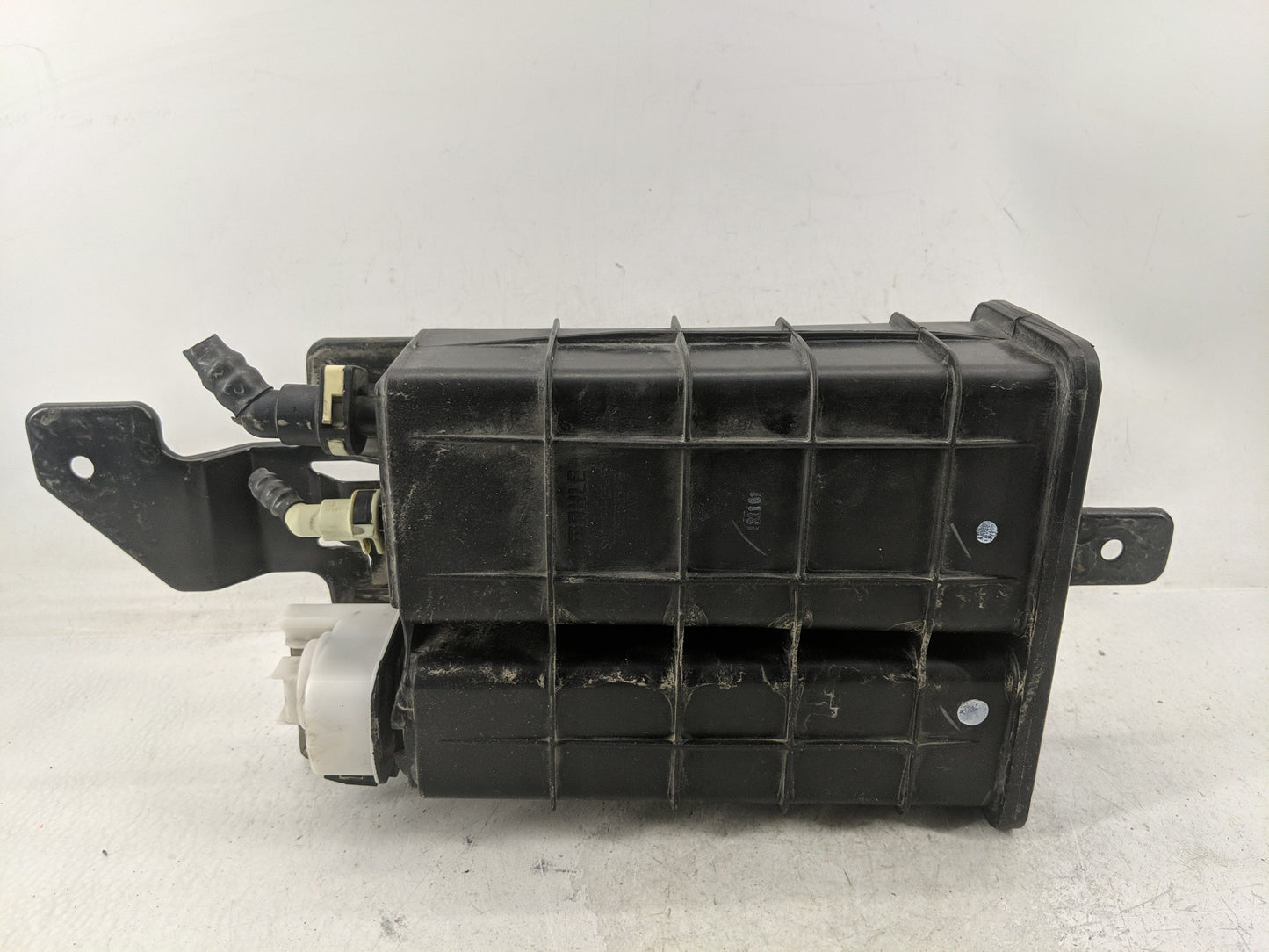 2016 Dodge Journey Fuel Vapor Charcoal Canister - Oemusedautoparts1.com