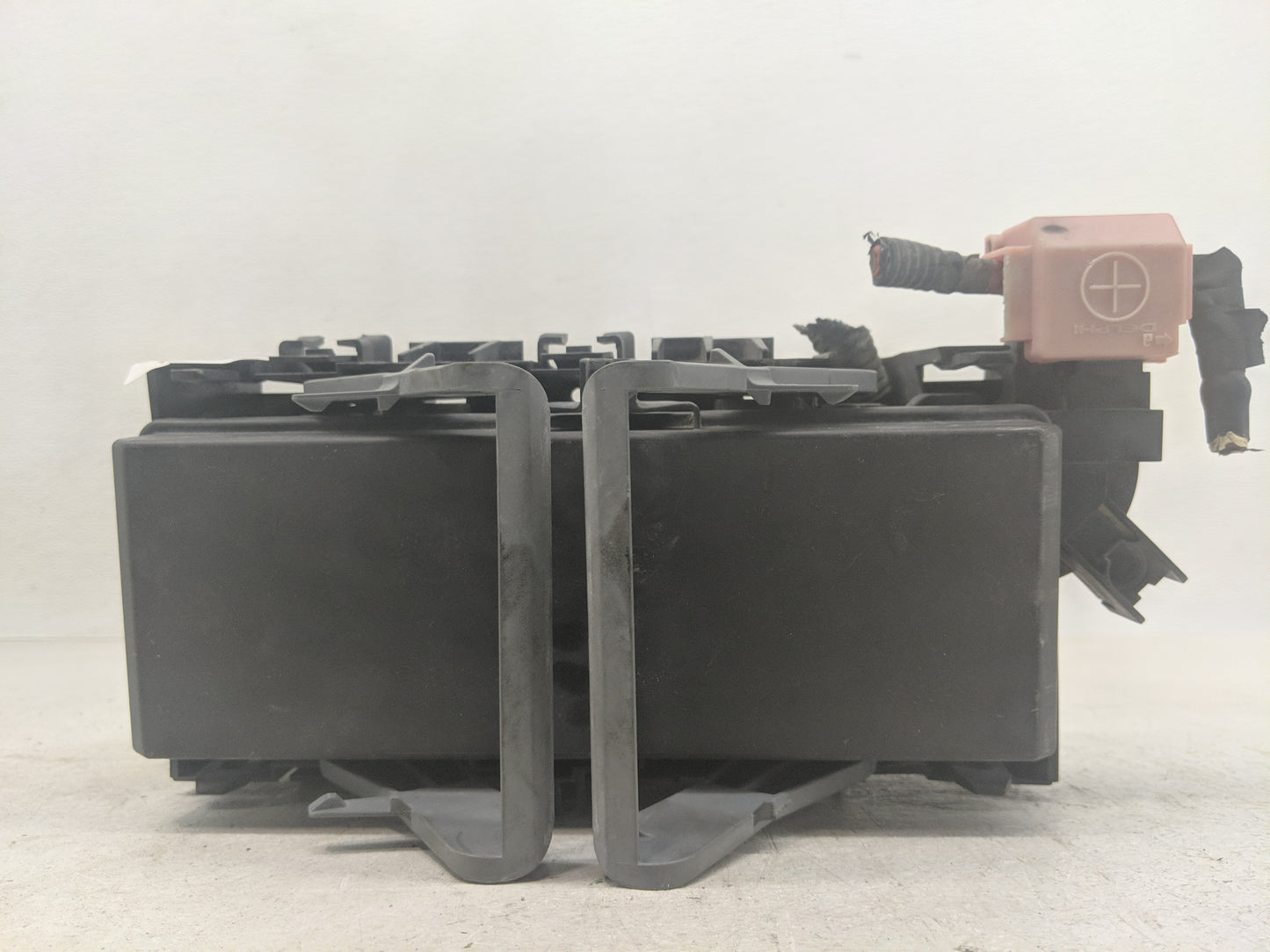 2016 Dodge Journey Fusebox Fuse Box Panel Relay Module P/N:P68143317AF Fits OEM Used Auto Parts - Oemusedautoparts1.com