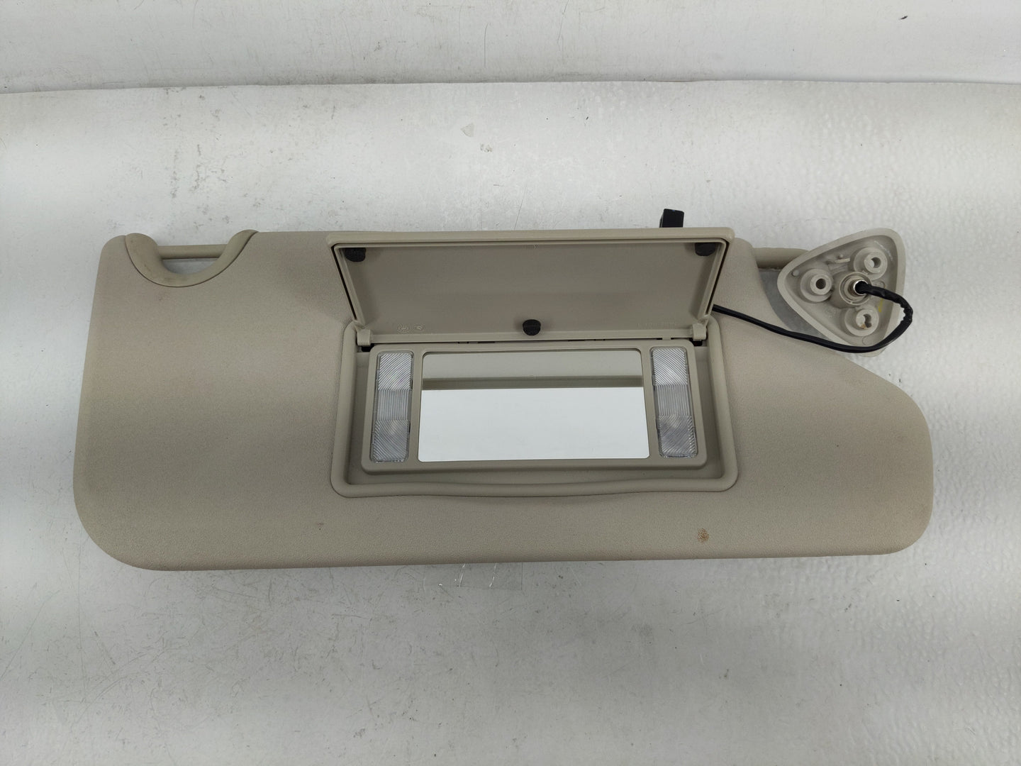 2011-2020 Dodge Journey Sun Visor Shade Replacement Passenger Right Mirror Fits OEM Used Auto Parts - Oemusedautoparts1.com