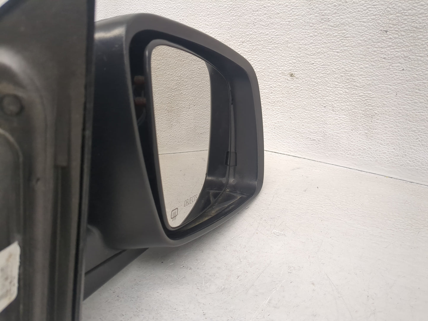 2016 Dodge Journey Side Mirror Replacement Passenger Right View Door Mirror Fits OEM Used Auto Parts - Oemusedautoparts1.com