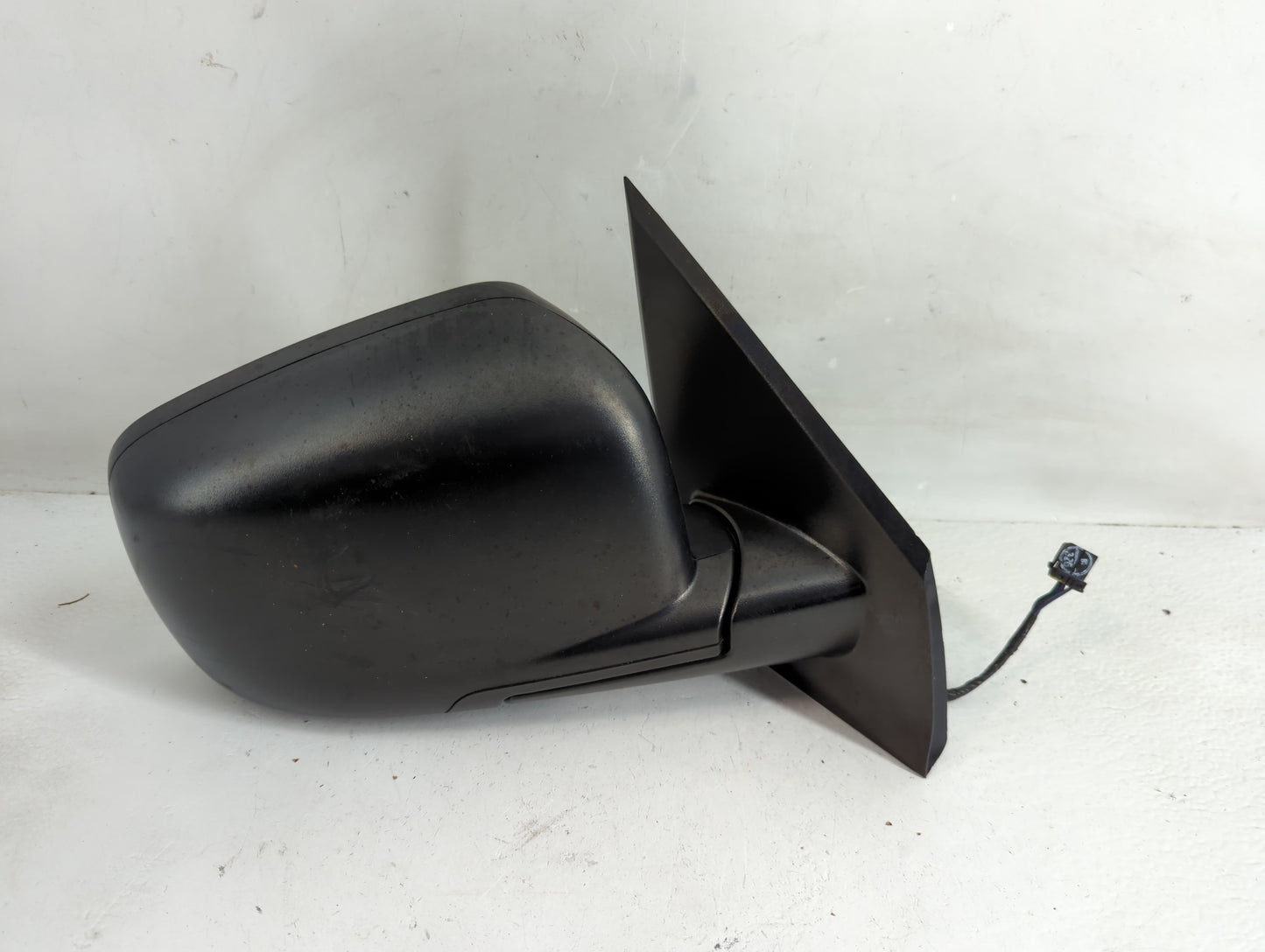 2016 Dodge Journey Side Mirror Replacement Passenger Right View Door Mirror Fits OEM Used Auto Parts - Oemusedautoparts1.com