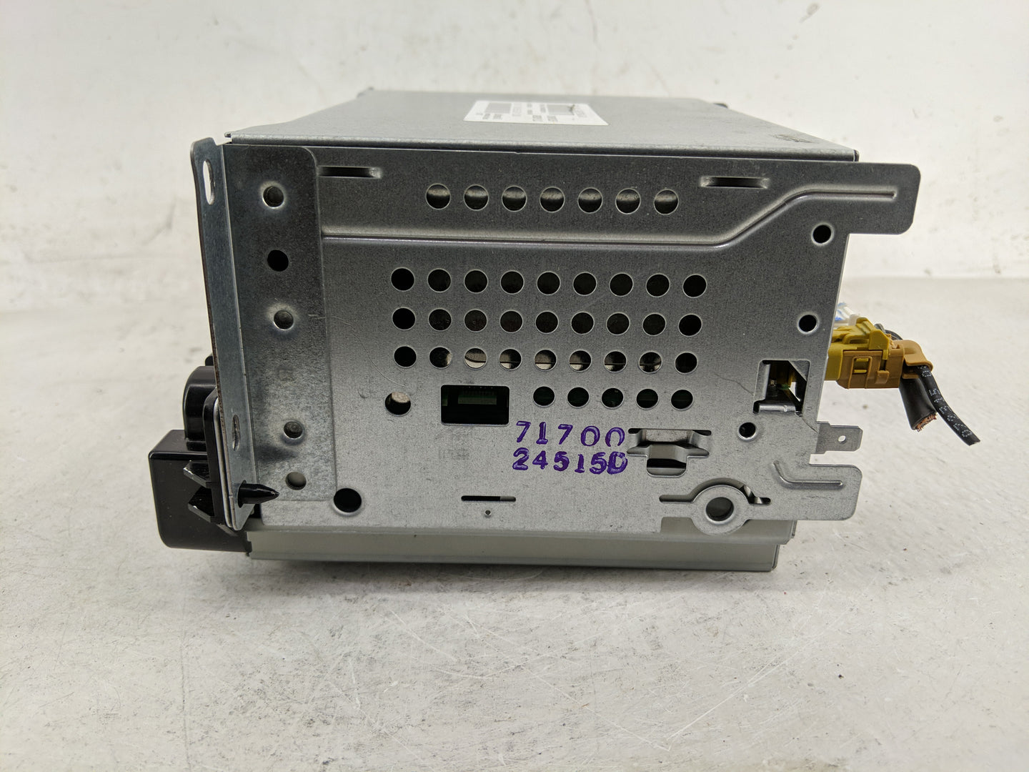 2016 Dodge Journey Radio AM FM Cd Player Receiver Replacement P/N:P68209665AD P6820966AE Fits OEM Used Auto Parts - Oemuseda