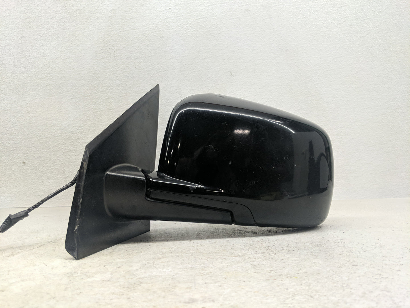 2016 Dodge Journey Driver Side View Mirror - Left Door Mirror OEM Used - Oemusedautoparts1.com
