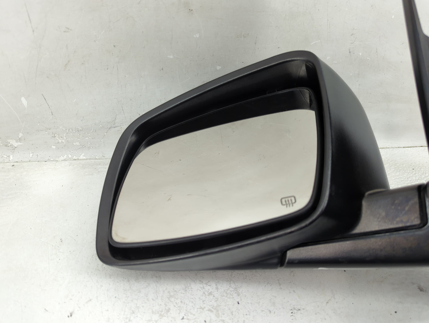 2016 Dodge Journey Driver Side View Mirror - Left Door Mirror OEM Used - Oemusedautoparts1.com