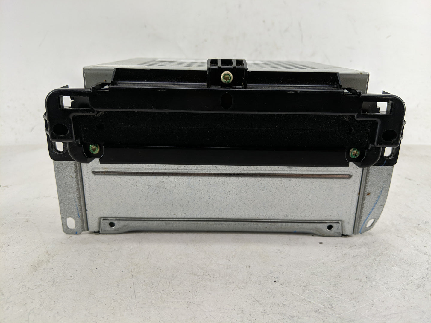 2016 Dodge Journey Radio AM FM Cd Player Receiver Replacement P/N:P68209665AD P6820966AE Fits OEM Used Auto Parts - Oemuseda