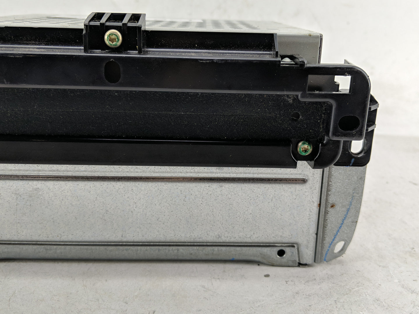 2016 Dodge Journey Radio AM FM Cd Player Receiver Replacement P/N:P68209665AD P6820966AE Fits OEM Used Auto Parts - Oemuseda