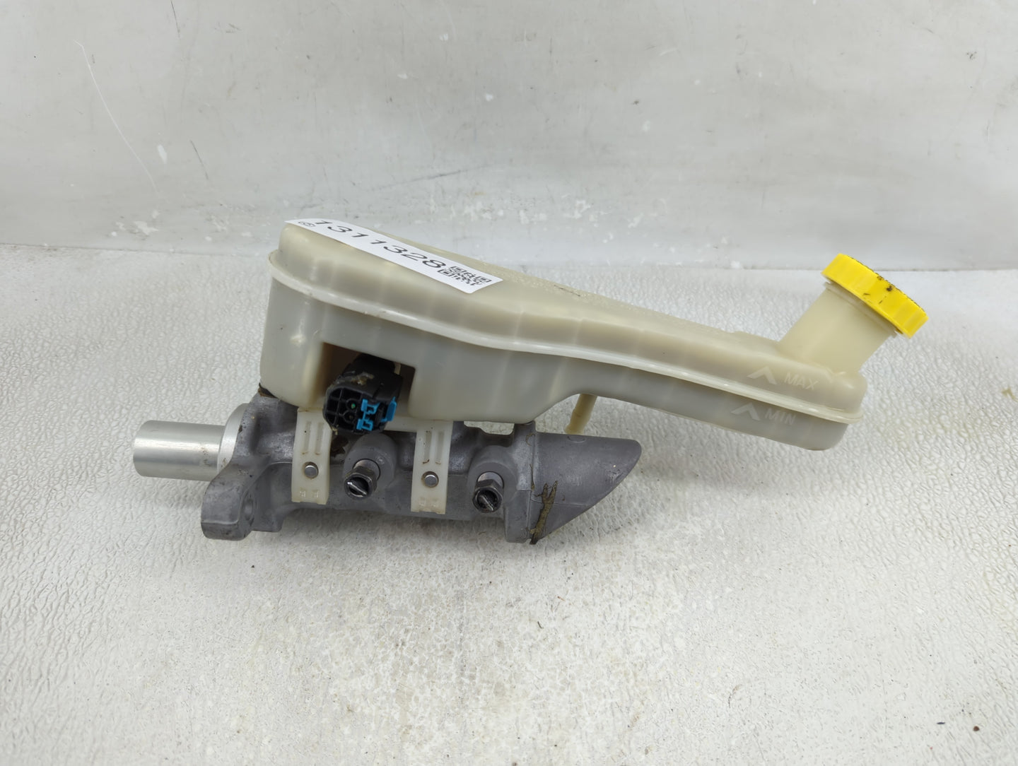 2016 Dodge Journey Brake Master Cylinder - Oemusedautoparts1.com