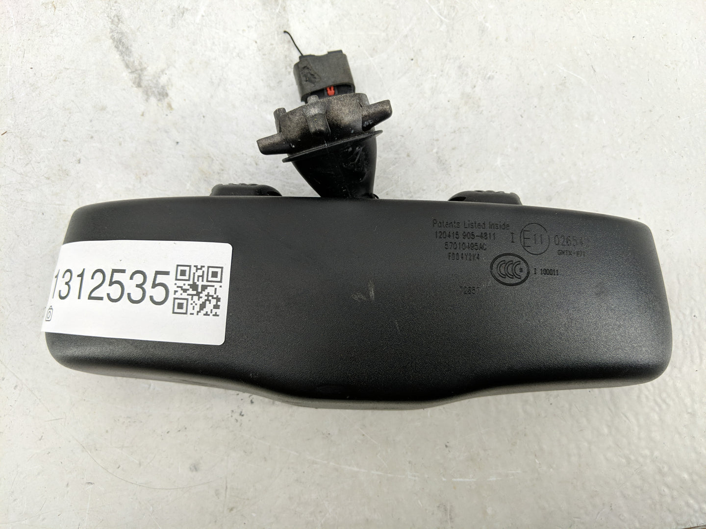 2016 Dodge Journey Interior Rear View Mirror Replacement OEM P/N:E11026542 Fits OEM Used Auto Parts - Oemusedautoparts1.com
