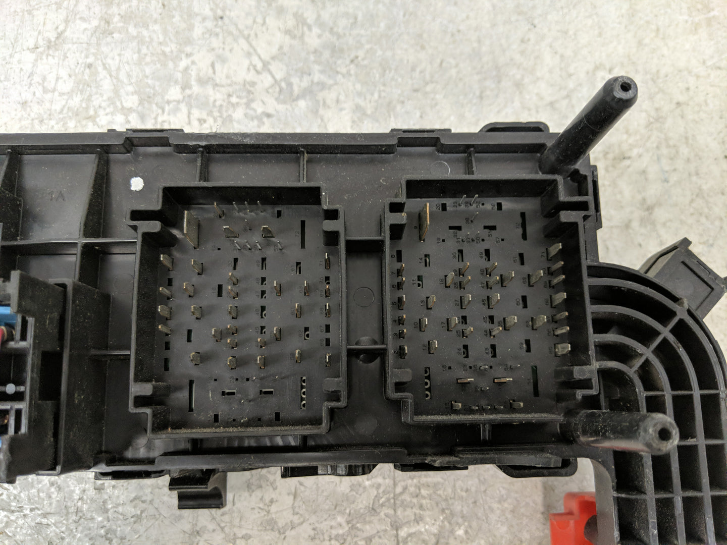 2016 Dodge Journey Fusebox Fuse Box Panel Relay Module P/N:68143314 Fits OEM Used Auto Parts - Oemusedautoparts1.com
