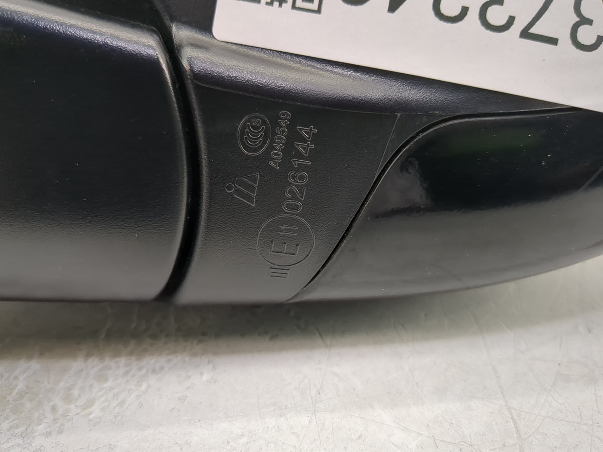 2016-2017 Dodge Journey Passenger Side View Mirror - Right Door Mirror OEM Used - Oemusedautoparts1.com
