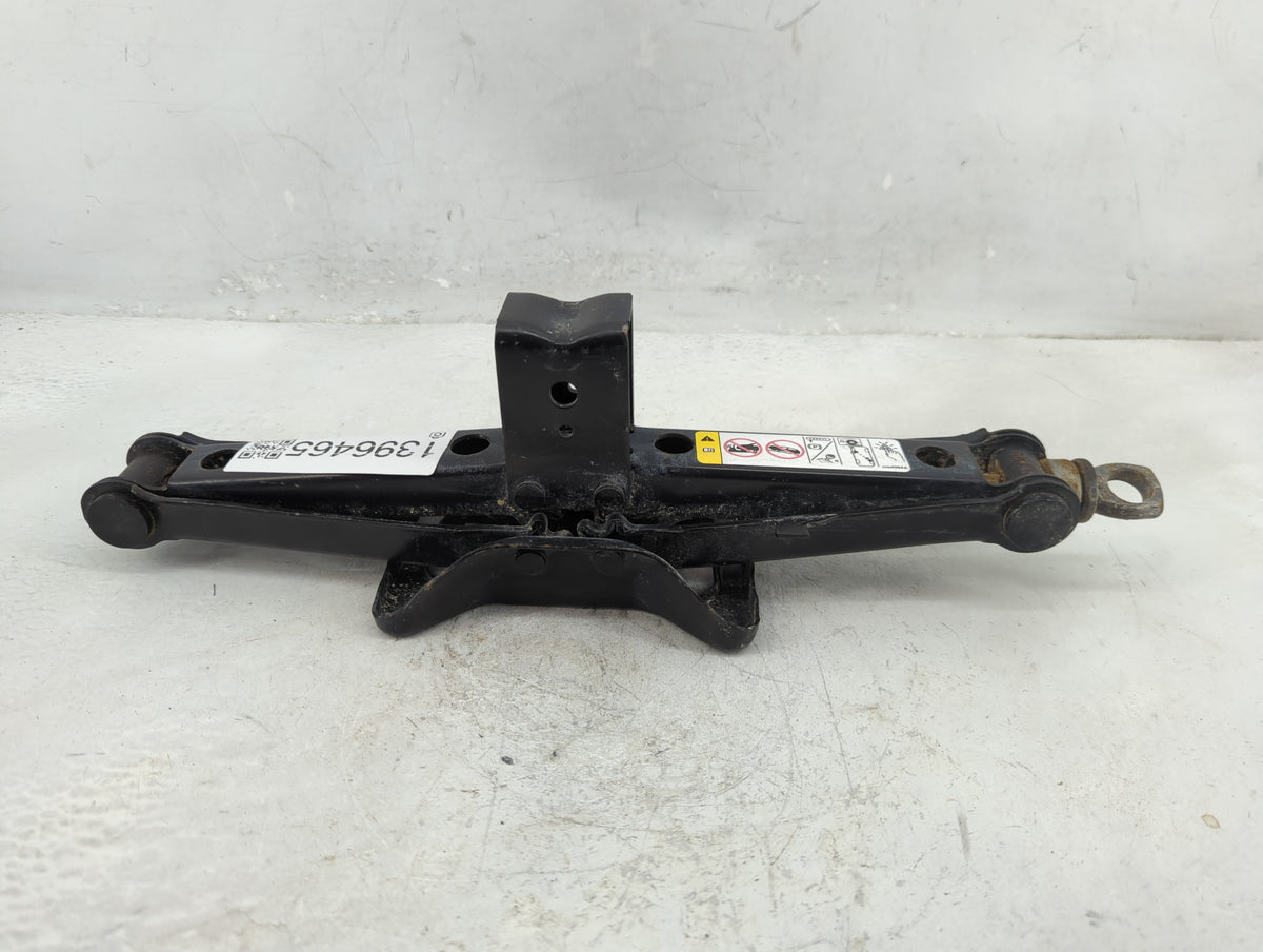 2016 Dodge Journey Spare Scissor Car Jack 1396465 - Oemusedautoparts1.com