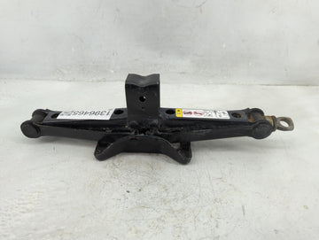 2016 Dodge Journey Spare Scissor Car Jack - Oemusedautoparts1.com