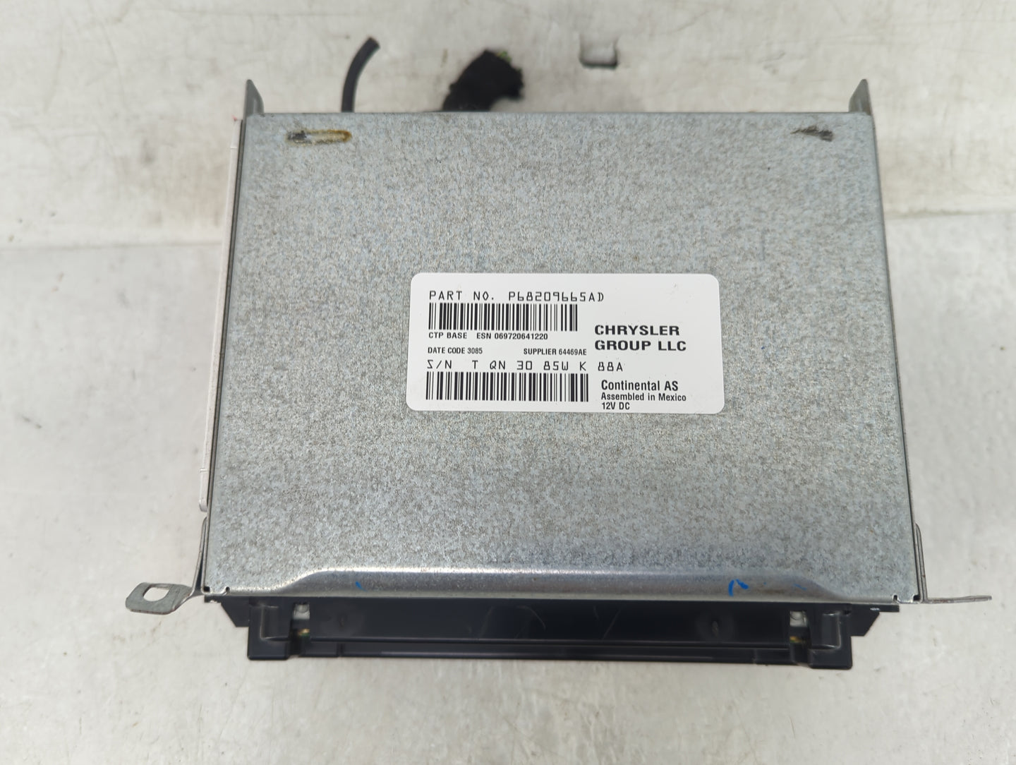 2016 Dodge Journey Radio AM FM Cd Player Receiver Replacement P/N:P68209665AD Fits OEM Used Auto Parts - Oemusedautoparts1.c