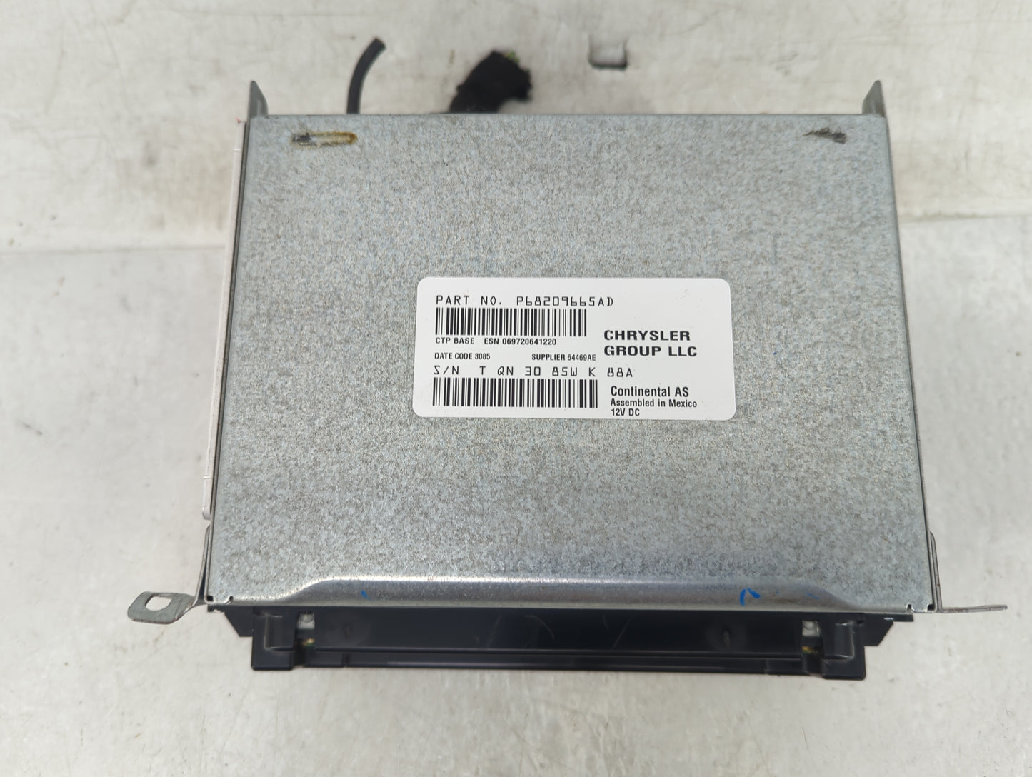 2016 Dodge Journey Radio AM FM Cd Player Receiver Replacement P/N:P68209665AD Fits OEM Used Auto Parts - Oemusedautoparts1.c