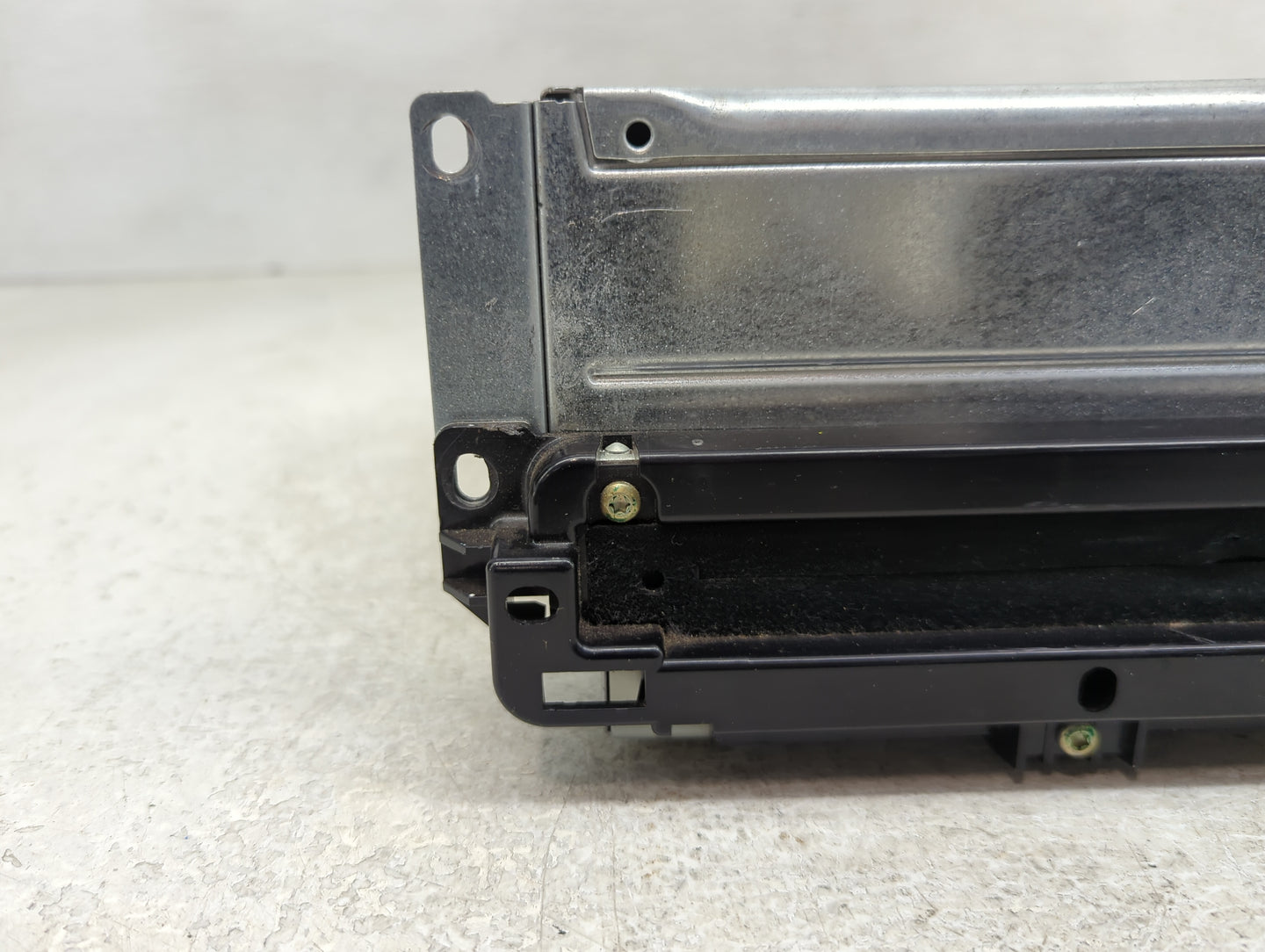 2016 Dodge Journey Radio AM FM Cd Player Receiver Replacement P/N:P68209665AE P68209665AD Fits OEM Used Auto Parts - Oemused