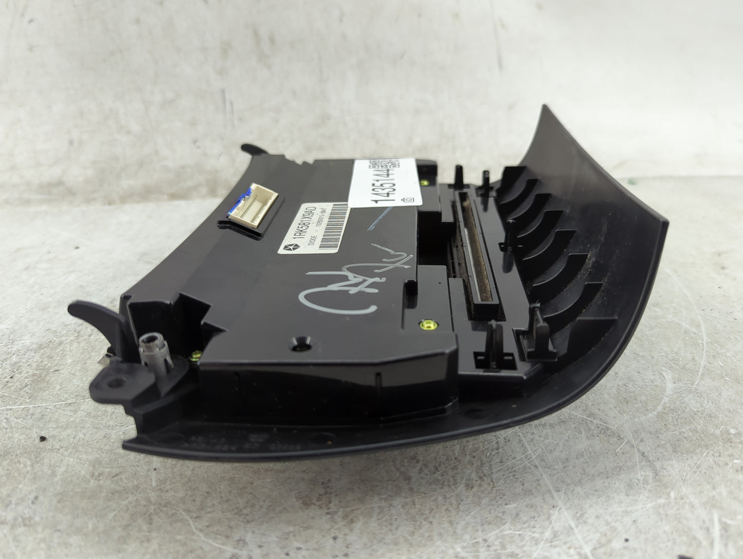 2011-2017 Dodge Journey Climate Control Module Temperature AC/Heater Replacement P/N:1RK581X9AD Fits OEM Used Auto Parts - O