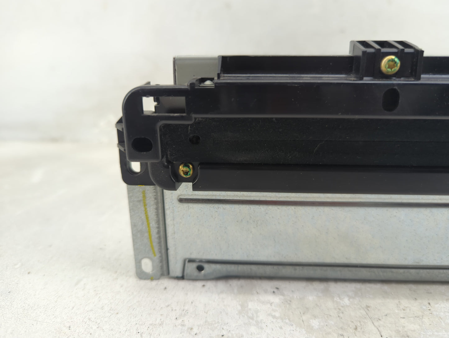 2018-2020 Dodge Journey Radio AM FM Cd Player Receiver Replacement P/N:P68209665AD Fits Fits 2018 2019 2020 OEM Used Auto Pa