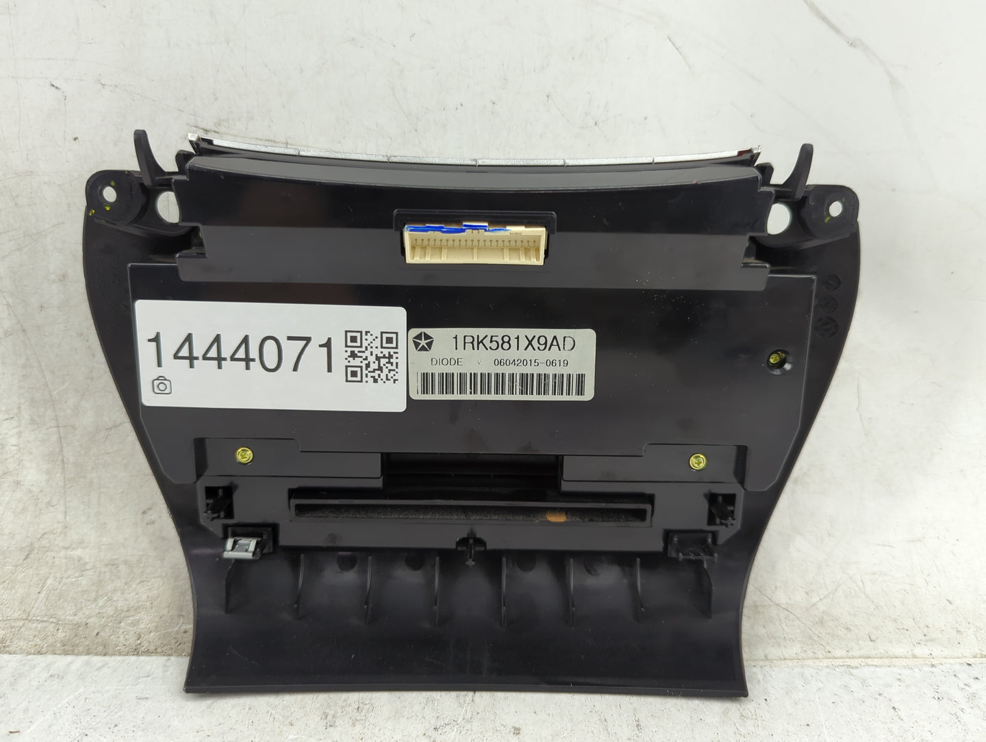 2011-2017 Dodge Journey Climate Control Module Temperature AC/Heater Replacement P/N:1RK581X9AD Fits OEM Used Auto Parts - O