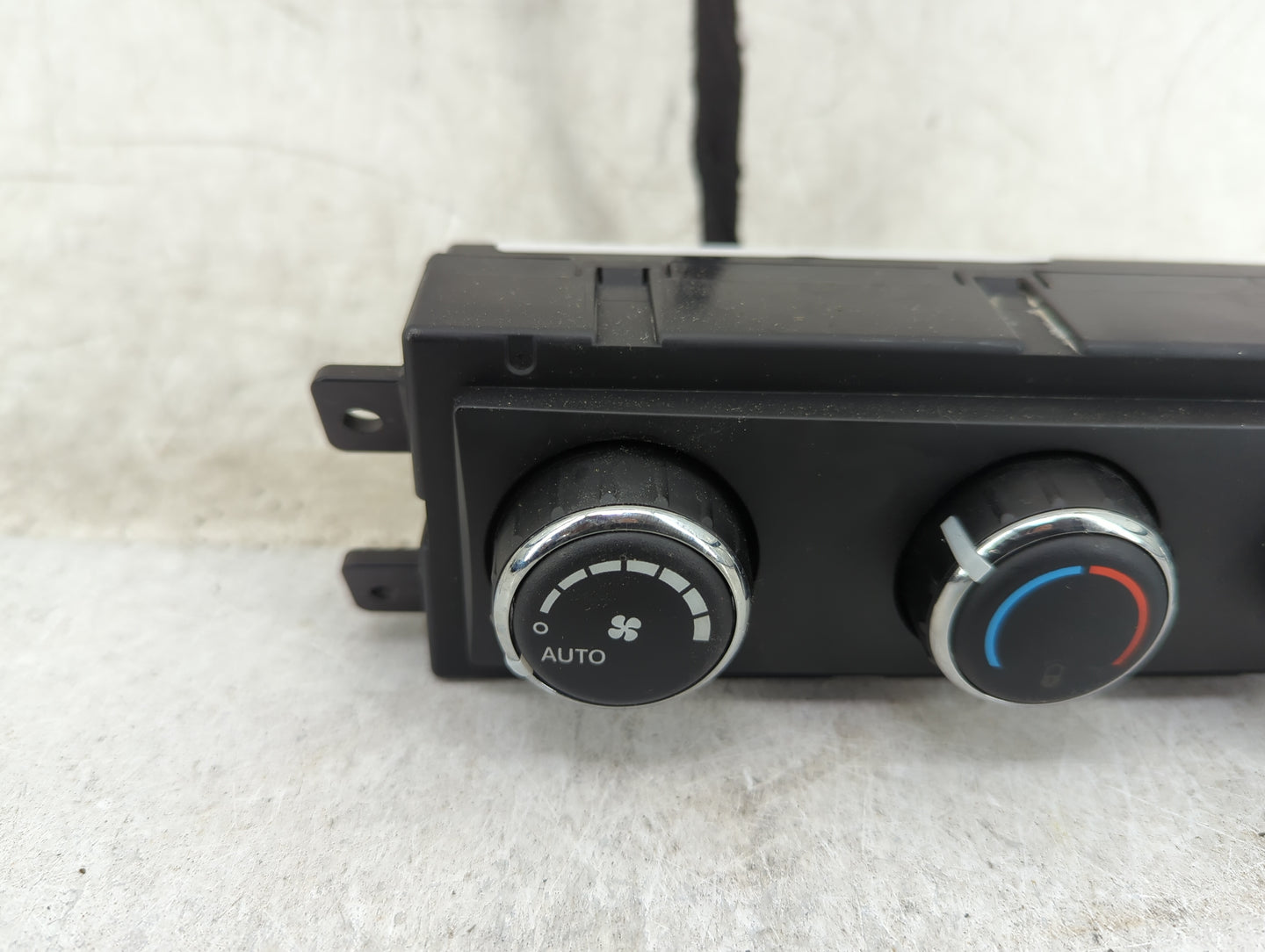 2016 Dodge Journey Climate Control Module Temperature AC/Heater Replacement P/N:55111313AC Fits OEM Used Auto Parts - Oemuse