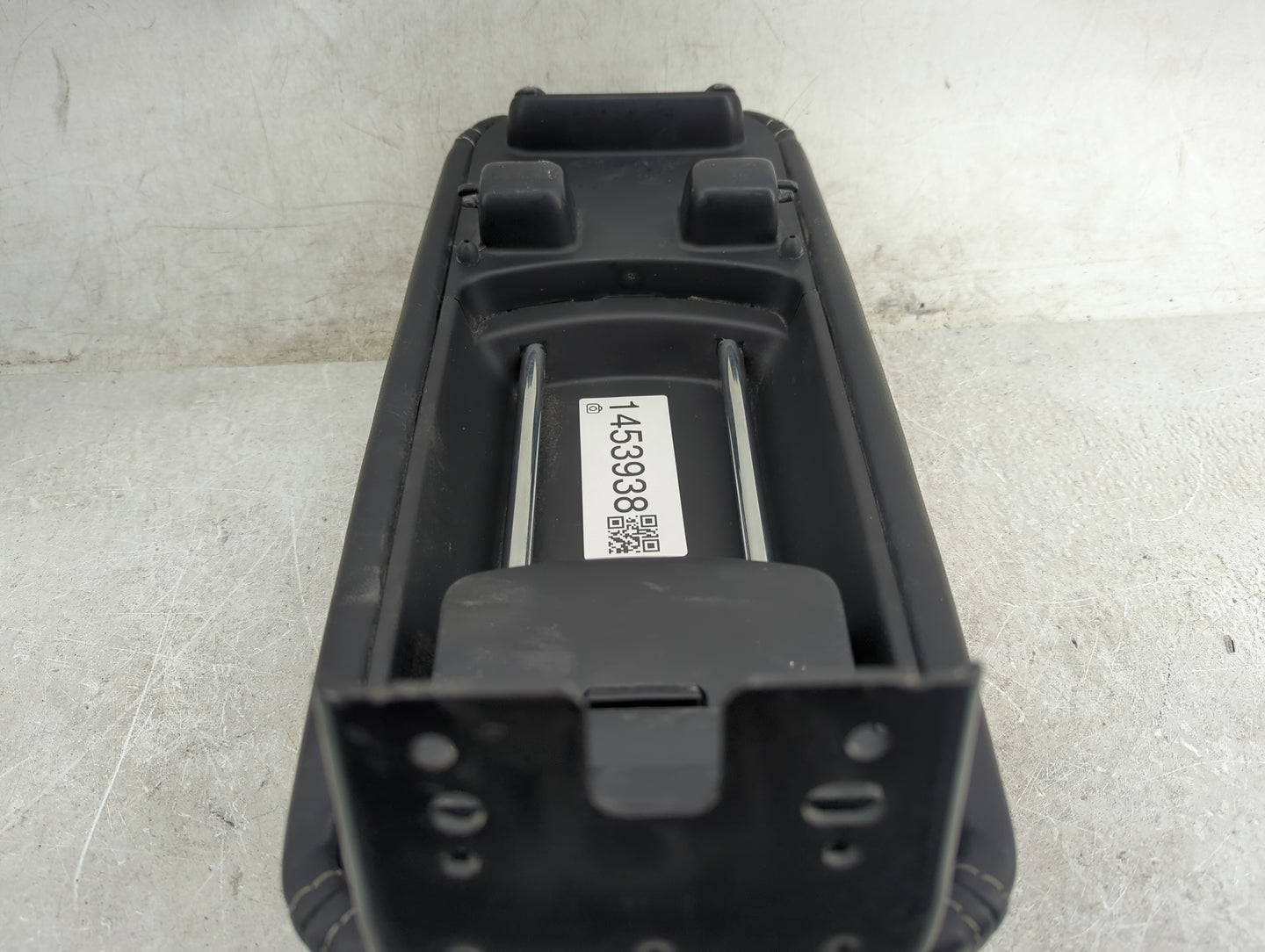 2016 Dodge Journey Center Floor Console Black - Oemusedautoparts1.com