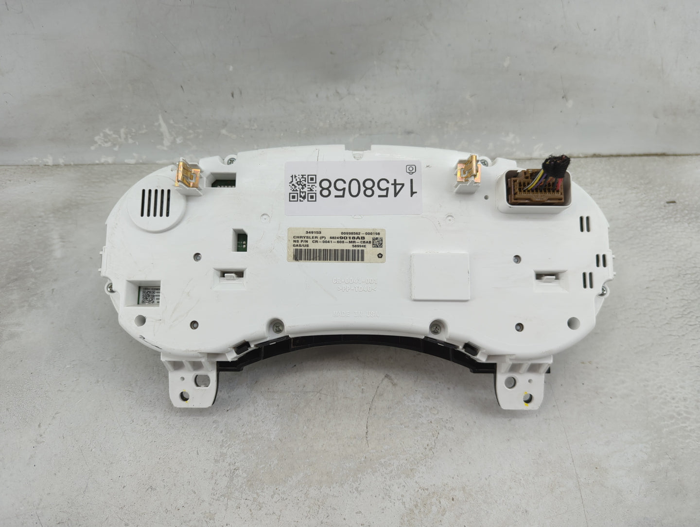 2016 Dodge Journey Instrument Cluster Speedometer Gauges P/N:68249018AB CR-0041-608-MR-CBAB Miles: Fits OEM Used Auto Parts 