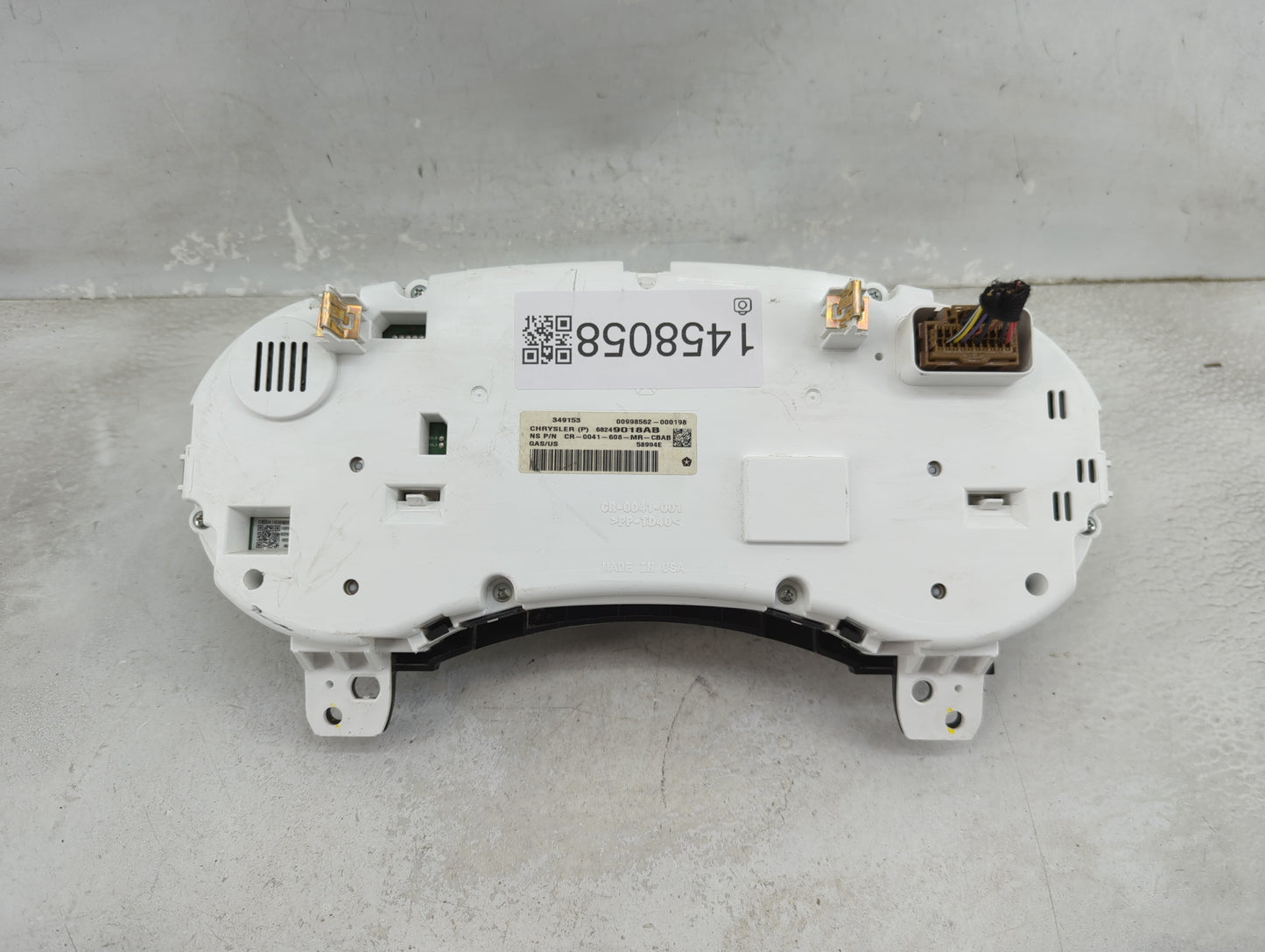 2016 Dodge Journey Instrument Cluster Speedometer Gauges P/N:68249018AB CR-0041-608-MR-CBAB Miles: Fits OEM Used Auto Parts 