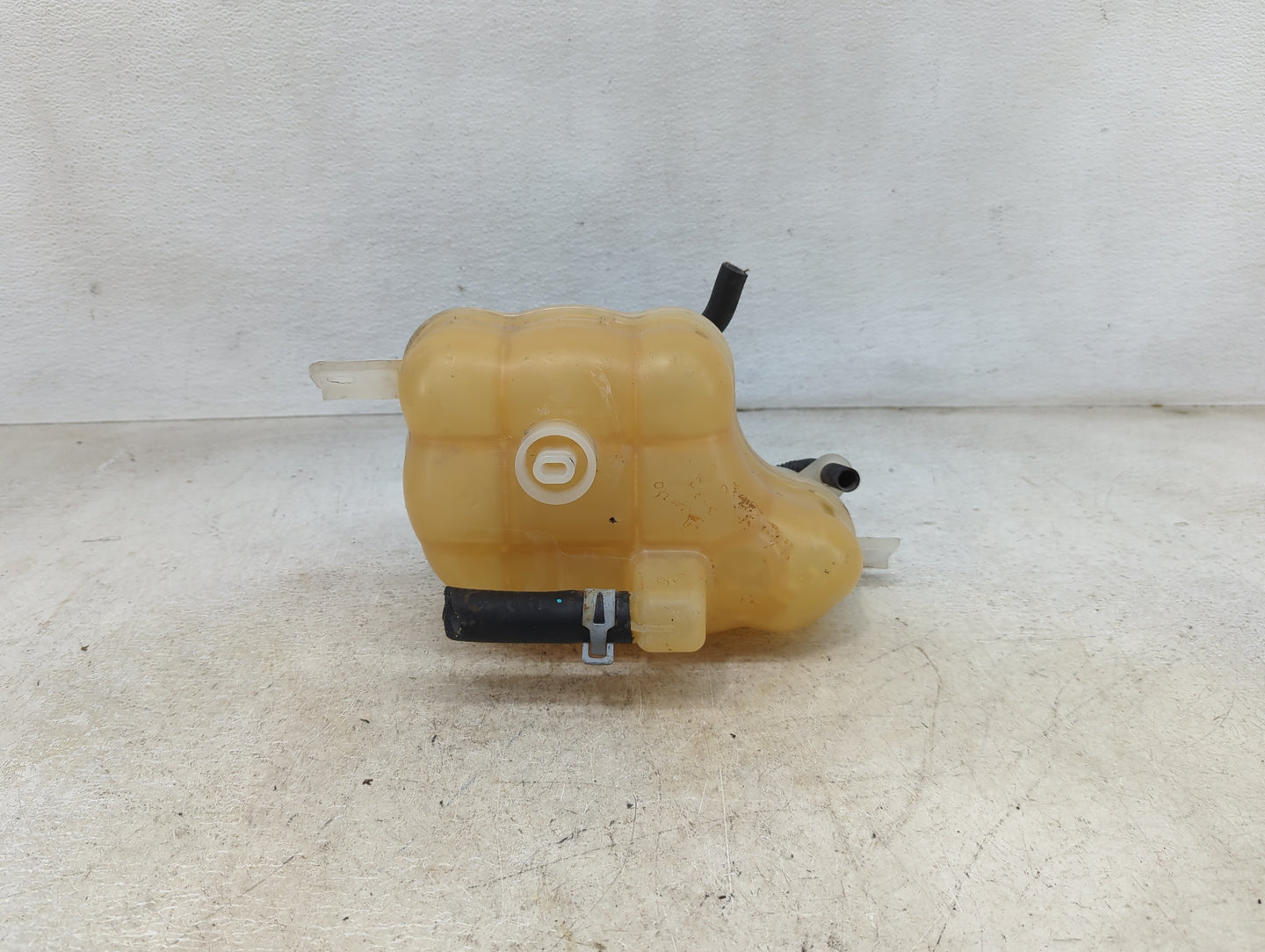 2009-2019 Dodge Journey Radiator Coolant Overflow Expansion Tank Bottle 1460089 - Oemusedautoparts1.com