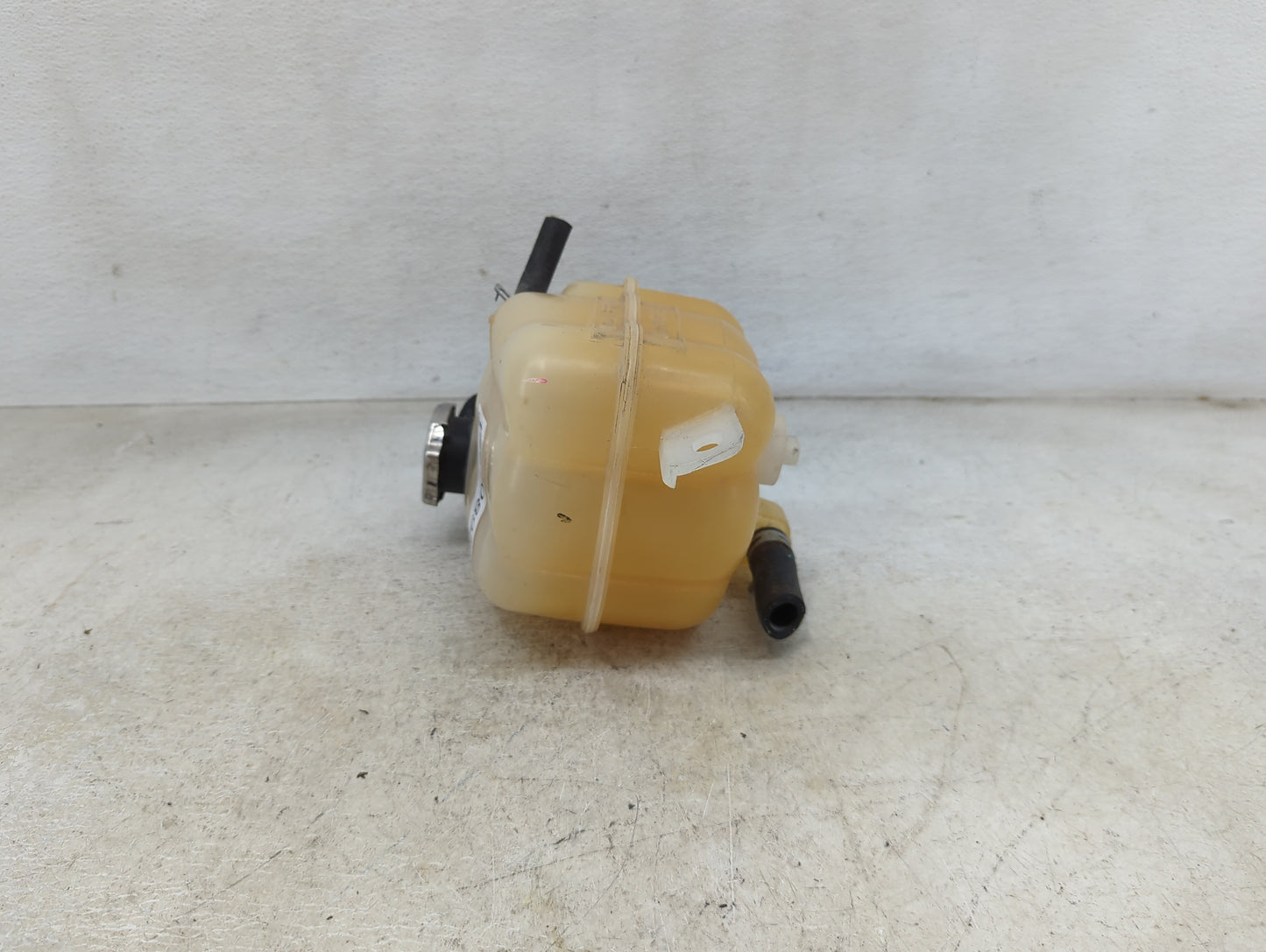 2009-2019 Dodge Journey Radiator Coolant Overflow Expansion Tank Bottle 1460089 - Oemusedautoparts1.com