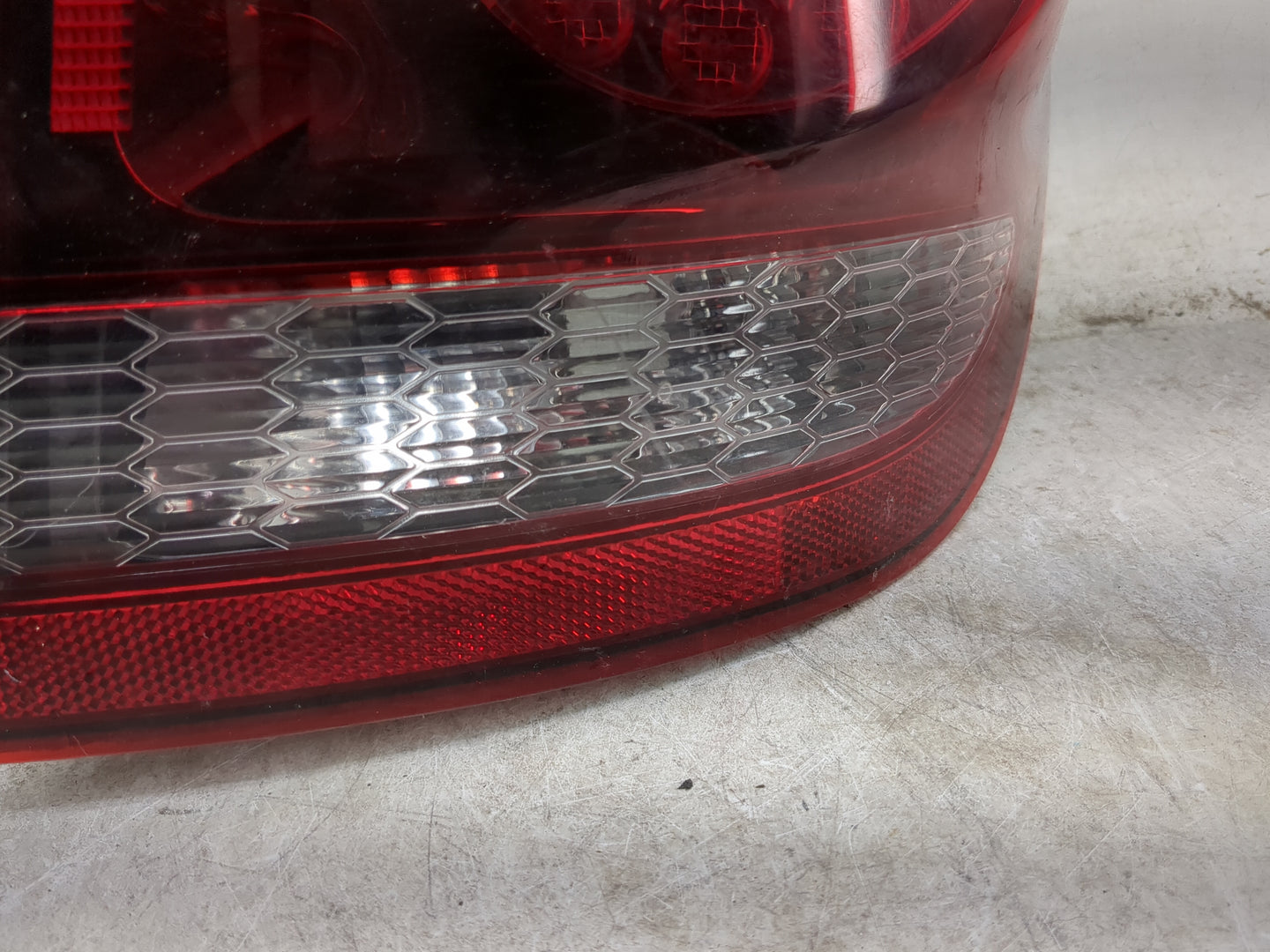 2016 Dodge Journey Tail Light Assembly Passenger Right OEM Fits OEM Used Auto Parts - Oemusedautoparts1.com