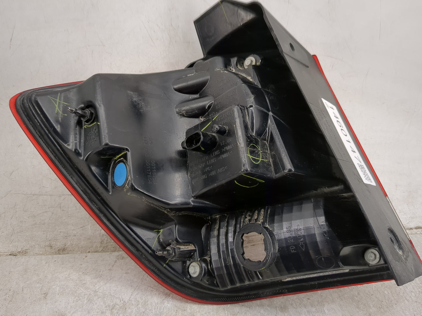 2016 Dodge Journey Tail Light Assembly Passenger Right OEM Fits OEM Used Auto Parts - Oemusedautoparts1.com