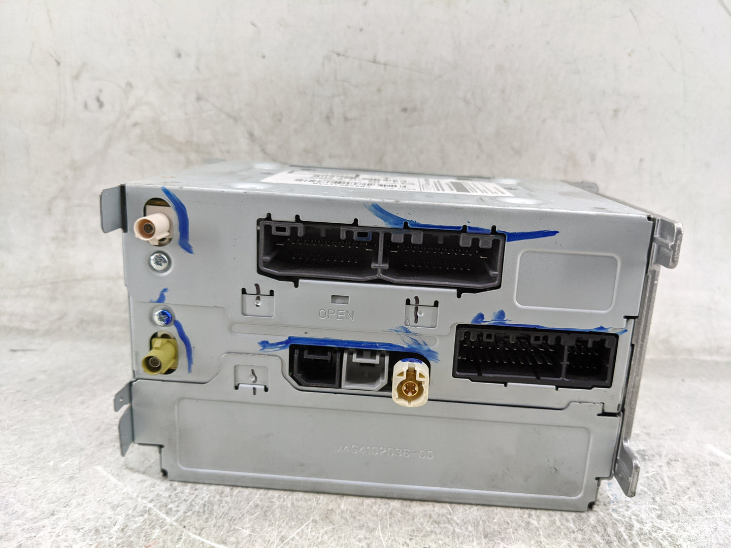 2018-2020 Dodge Journey Radio AM FM Cd Player Receiver Replacement P/N:P68283417AB CQ-UC05E2GXB Fits Fits 2018 2019 2020 OEM