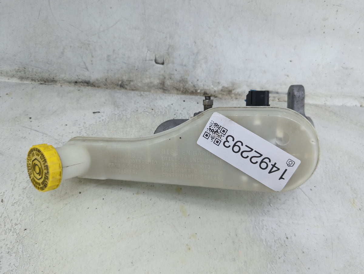2016 Dodge Journey Brake Master Cylinder 1492293 - Oemusedautoparts1.com