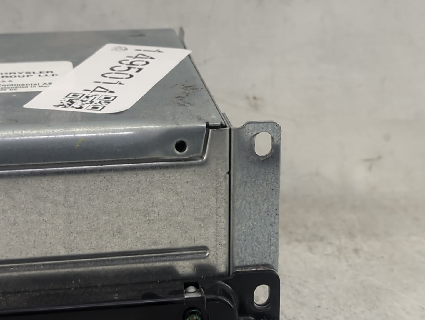 2018-2020 Dodge Journey Radio AM FM Cd Player Receiver Replacement P/N:P68209666AE AMH6131Z6PAA Fits Fits 2018 2019 2020 OEM