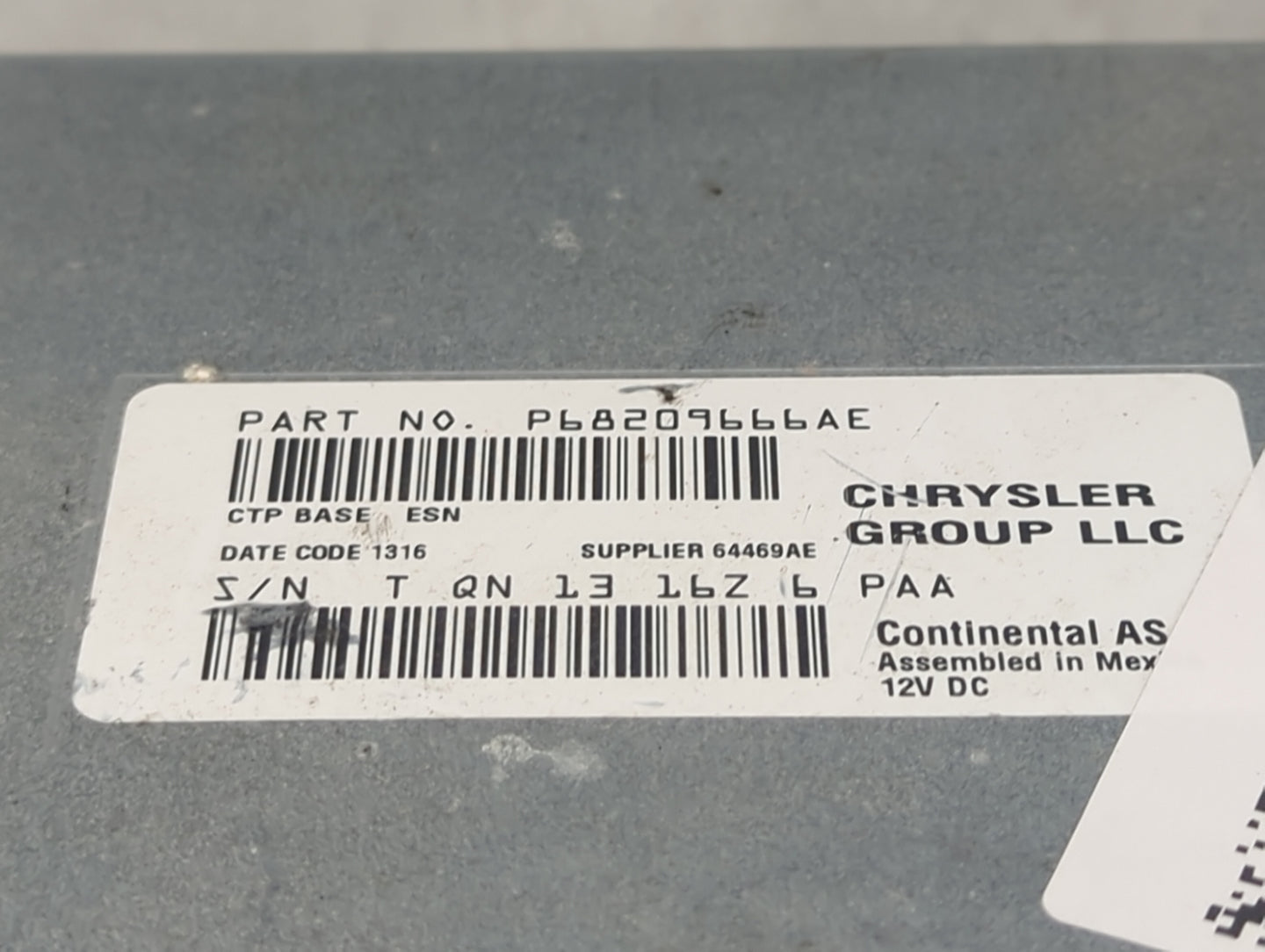 2018-2020 Dodge Journey Radio AM FM Cd Player Receiver Replacement P/N:P68209666AE AMH6131Z6PAA Fits Fits 2018 2019 2020 OEM