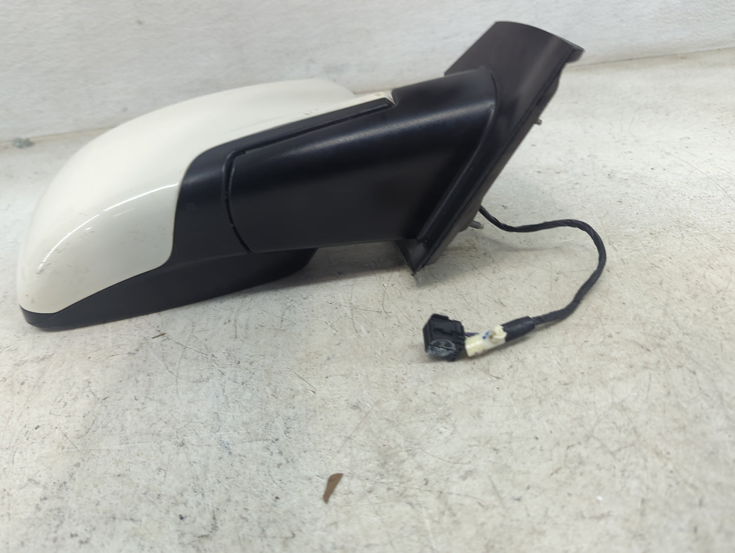 2016 Dodge Journey Passenger Side View Mirror - Right Door Mirror OEM Used - Oemusedautoparts1.com