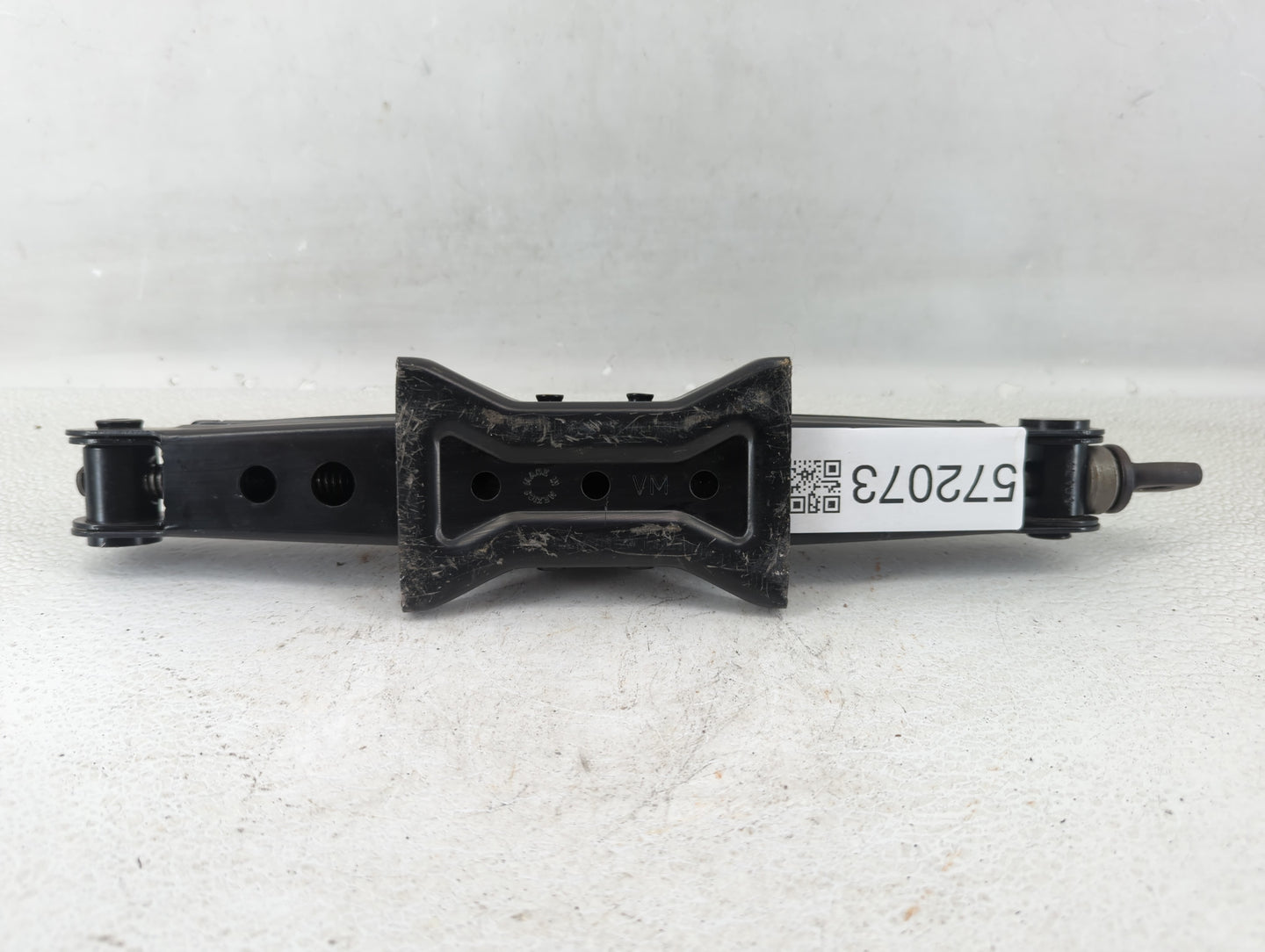 2016 Dodge Journey Spare Scissor Car Jack - Oemusedautoparts1.com