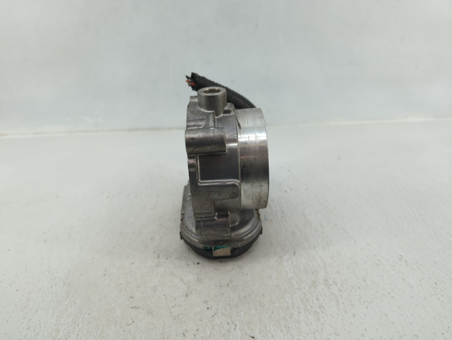 2011-2019 Dodge Journey Throttle Body Fits Fits 2011 2012 2013 2014 2015 2016 2017 2018 2019 2020 2021 2022 OEM Used Auto Pa