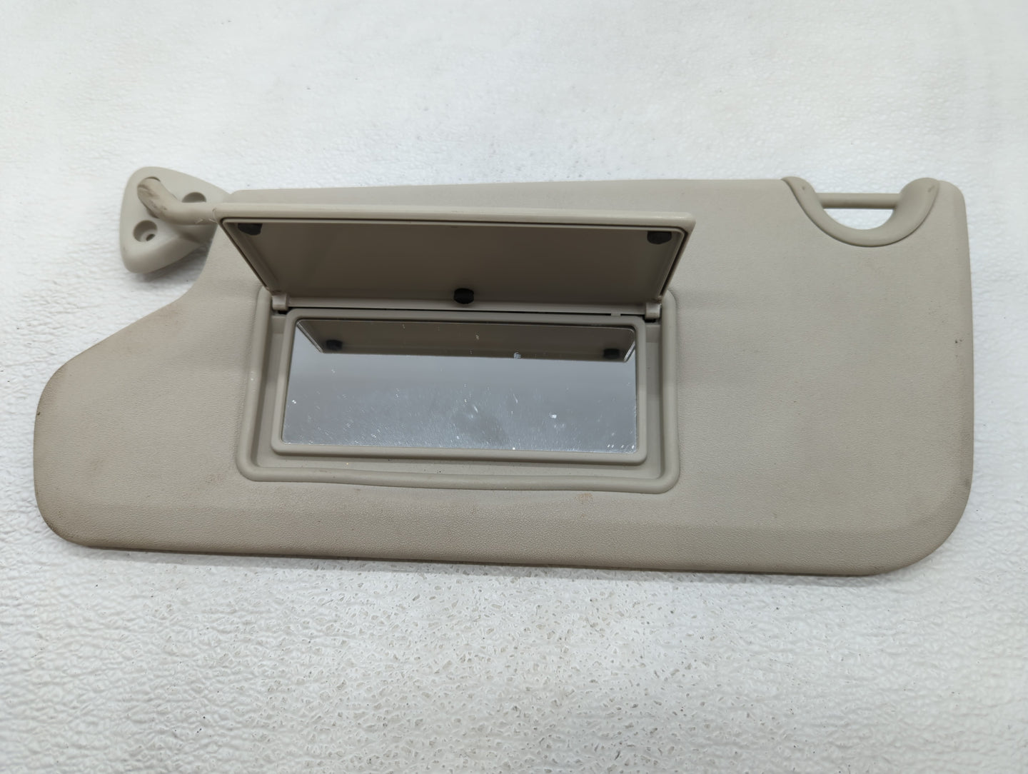 2016 Dodge Journey Sun Visor Shade Replacement Passenger Right Mirror Fits OEM Used Auto Parts - Oemusedautoparts1.com