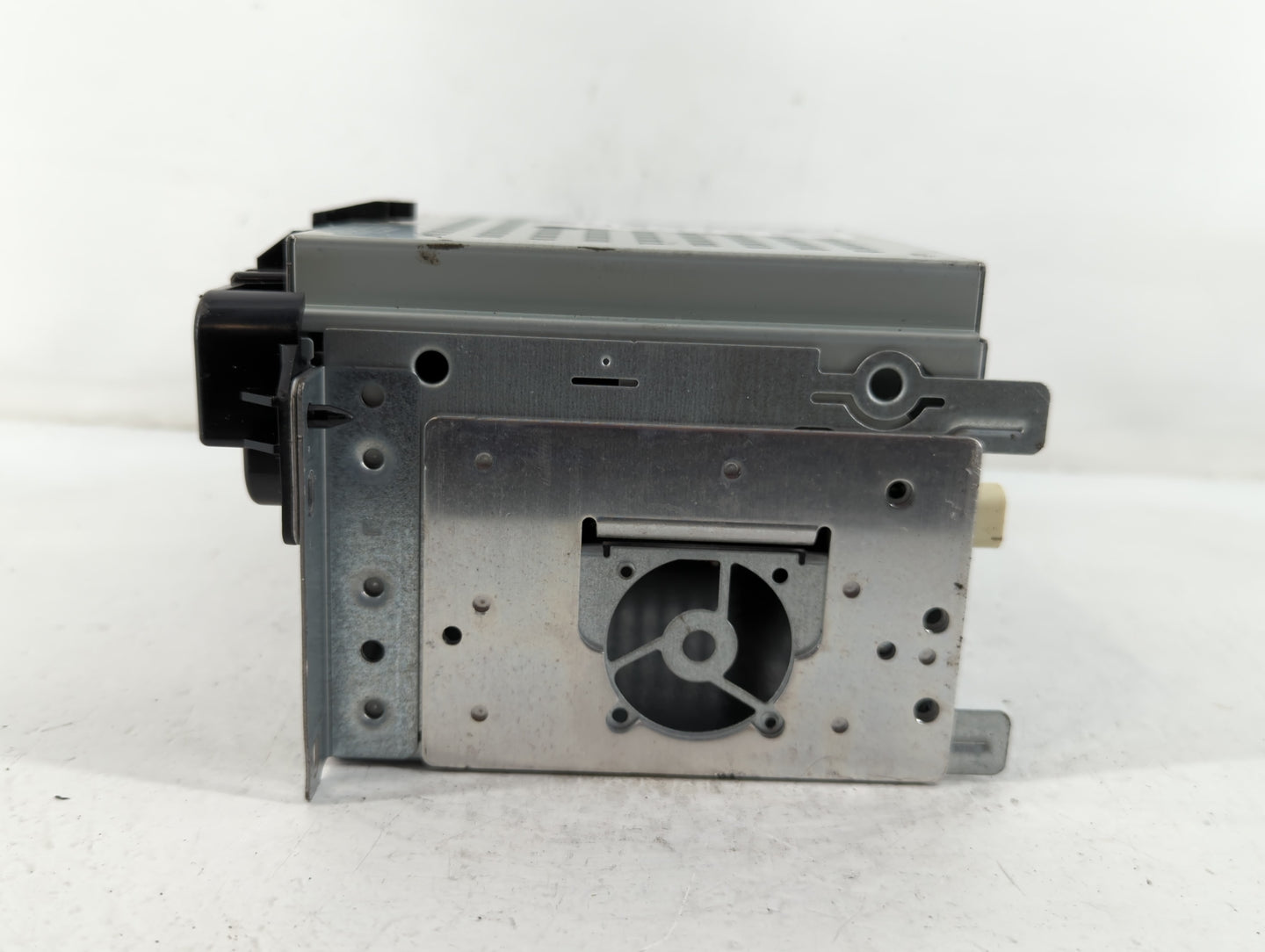 2016 Dodge Journey Radio AM FM Cd Player Receiver Replacement P/N:P68209666AE Fits OEM Used Auto Parts - Oemusedautoparts1.c
