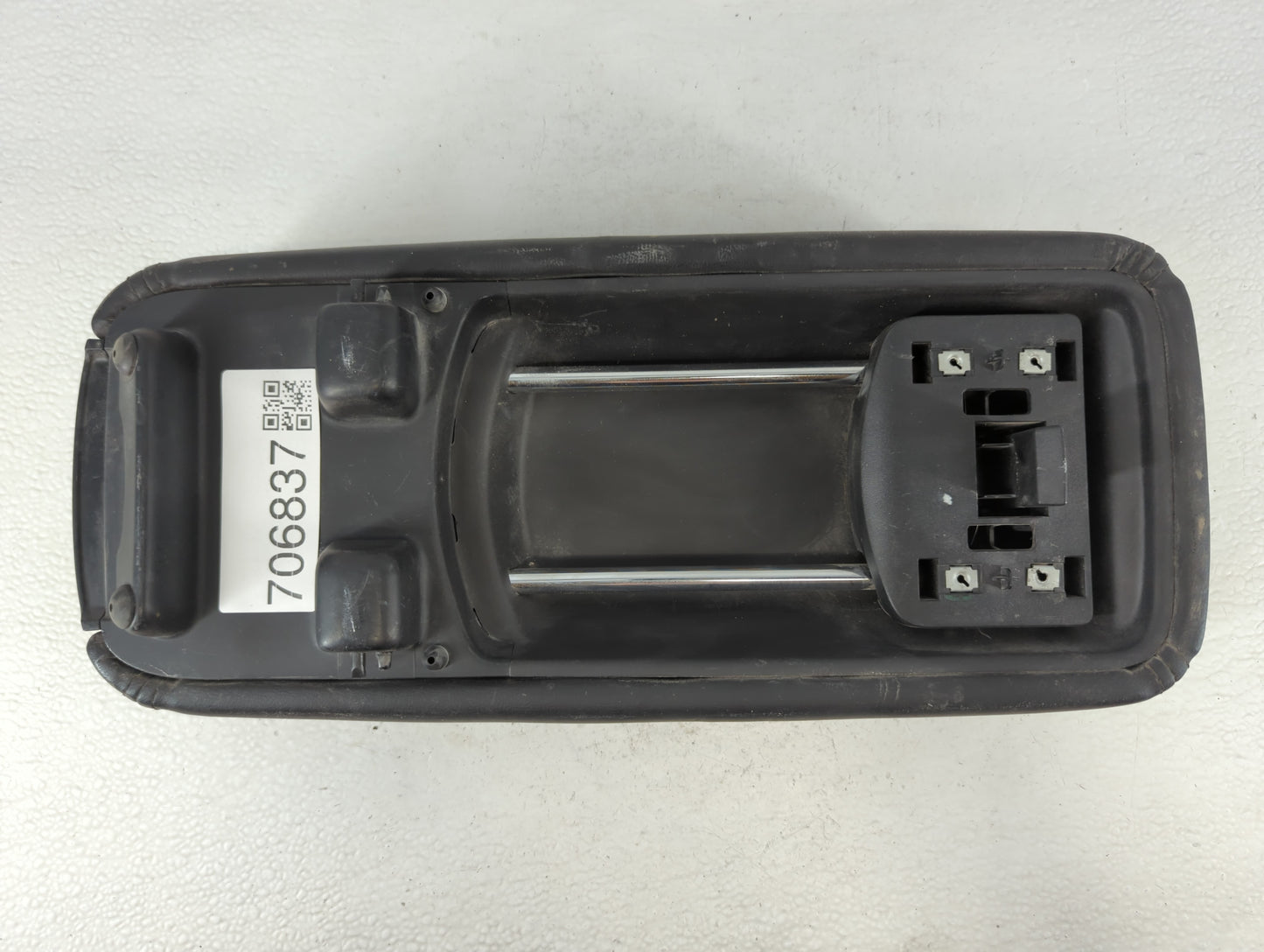 2012-2020 Dodge Journey Center Console Armrest Cover Lid Fits Fits 2012 2013 2014 2015 2016 2017 2018 2019 2020 OEM Used Aut