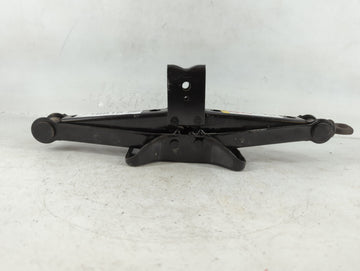 2016 Dodge Journey Spare Scissor Car Jack - Oemusedautoparts1.com