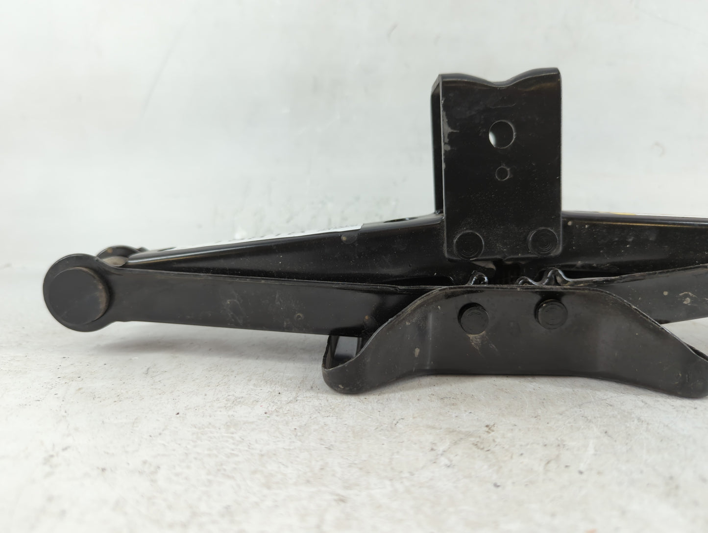 2016 Dodge Journey Spare Scissor Car Jack - Oemusedautoparts1.com