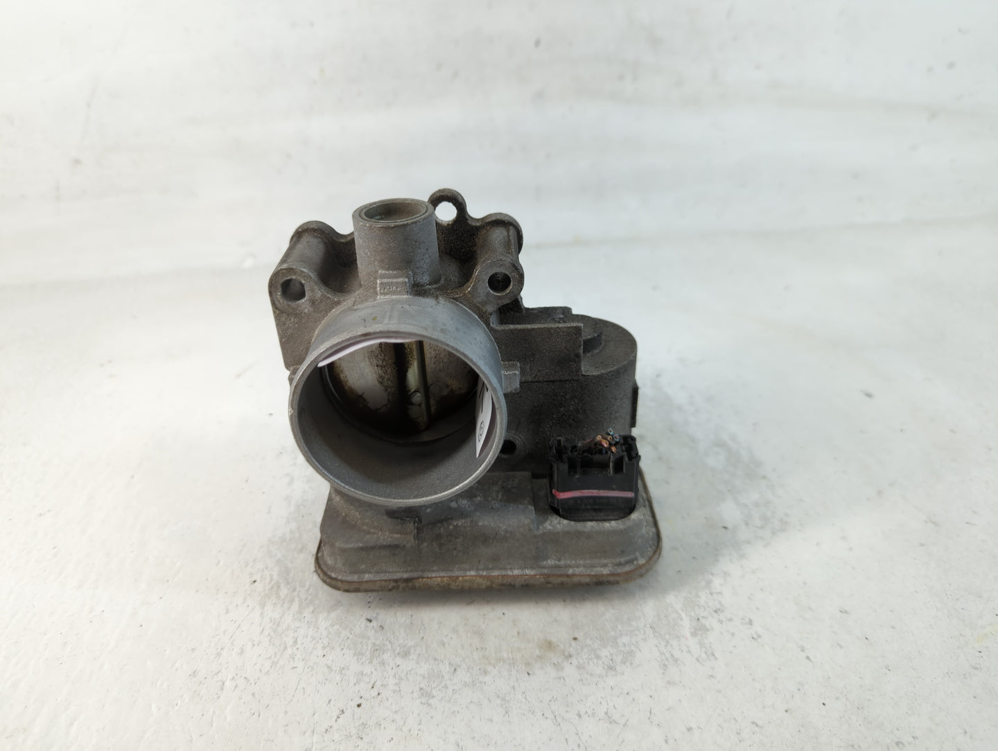 2009-2018 Dodge Journey Throttle Body Fits Fits 2007 2008 2009 2010 2011 2012 2013 2014 2015 2016 2017 2018 OEM Used Auto Pa
