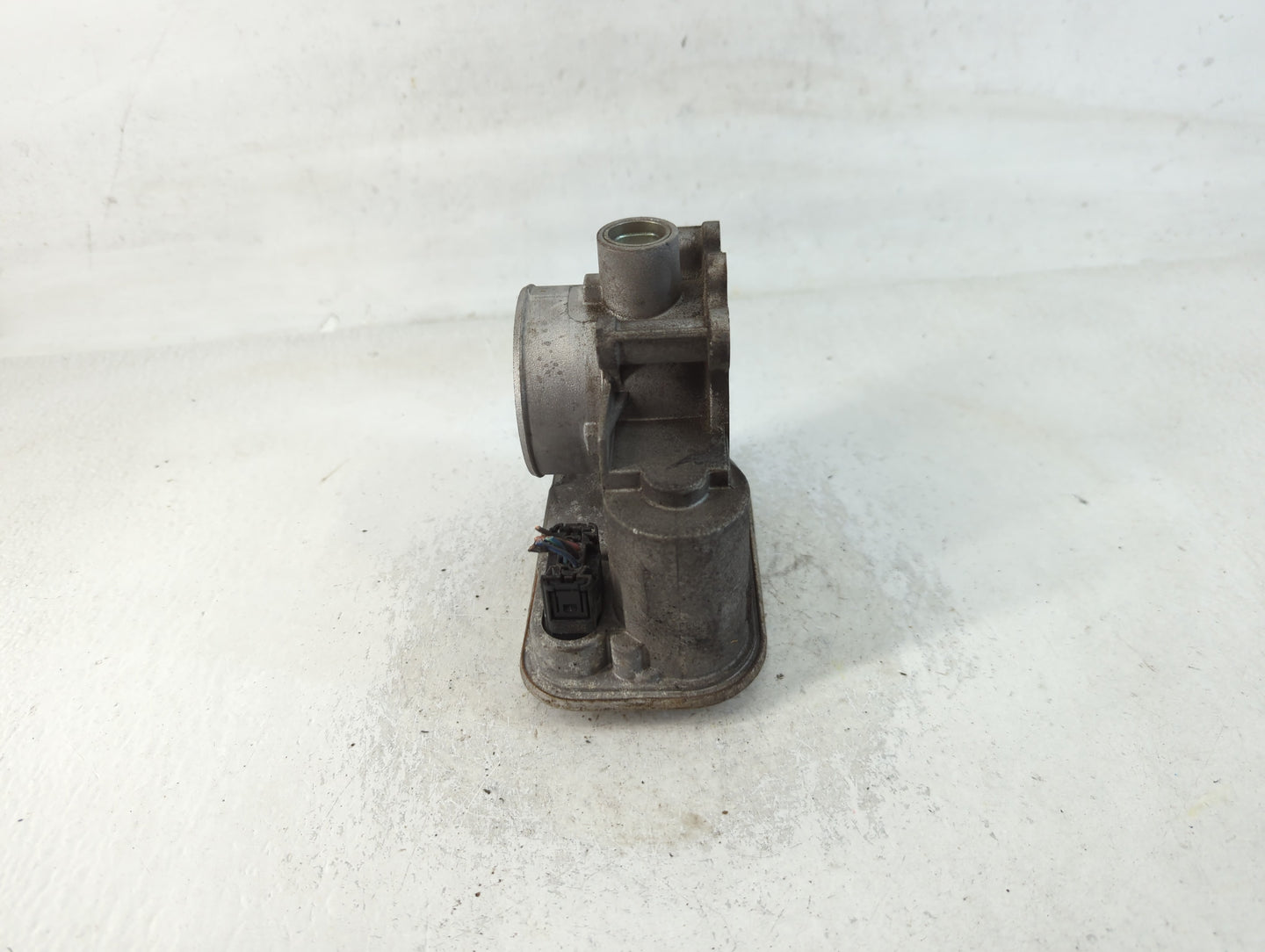 2009-2018 Dodge Journey Throttle Body Fits Fits 2007 2008 2009 2010 2011 2012 2013 2014 2015 2016 2017 2018 OEM Used Auto Pa