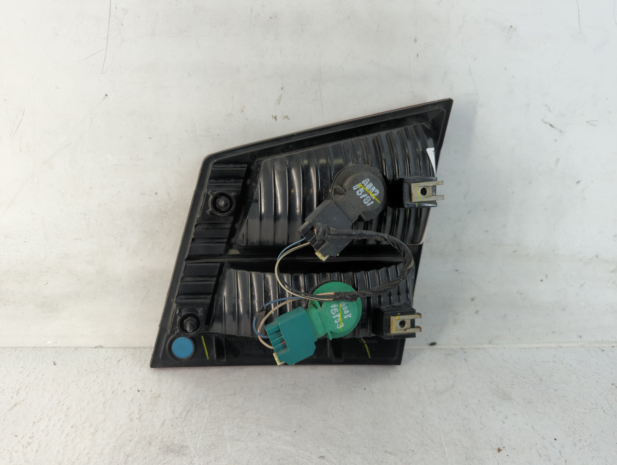2010-2017 Dodge Journey Tail Light Assembly Driver Left OEM P/N:04806369AF Fits Fits 2010 2011 2012 2013 2014 2015 2016 2017