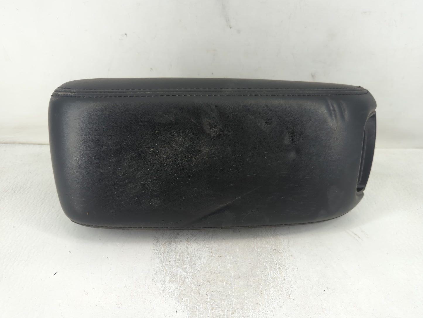2016 Dodge Journey Center Console Armrest Cover Lid P/N:202287 Fits OEM Used Auto Parts - Oemusedautoparts1.com