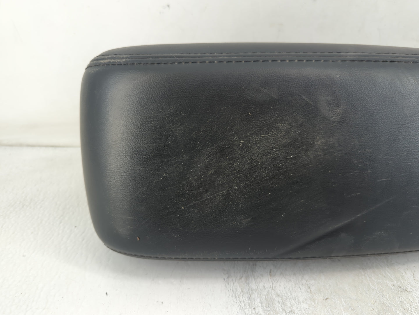 2016 Dodge Journey Center Console Armrest Cover Lid P/N:202287 Fits OEM Used Auto Parts - Oemusedautoparts1.com