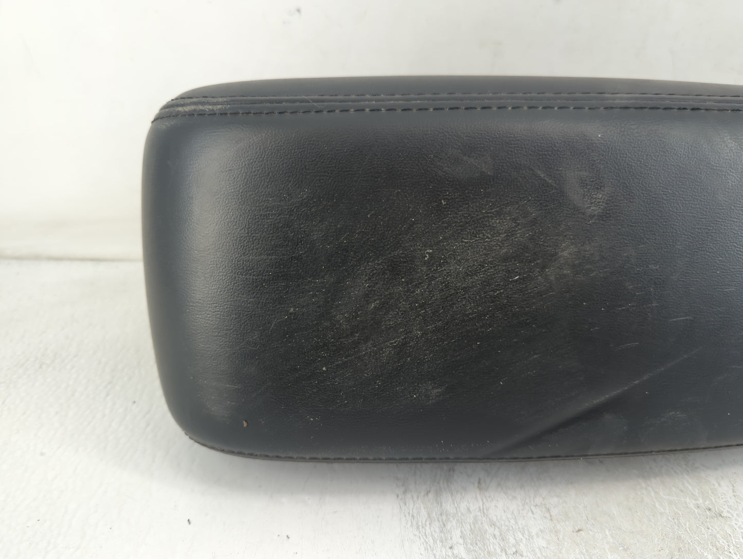 2016 Dodge Journey Center Console Armrest Cover Lid P/N:202287 Fits OEM Used Auto Parts - Oemusedautoparts1.com